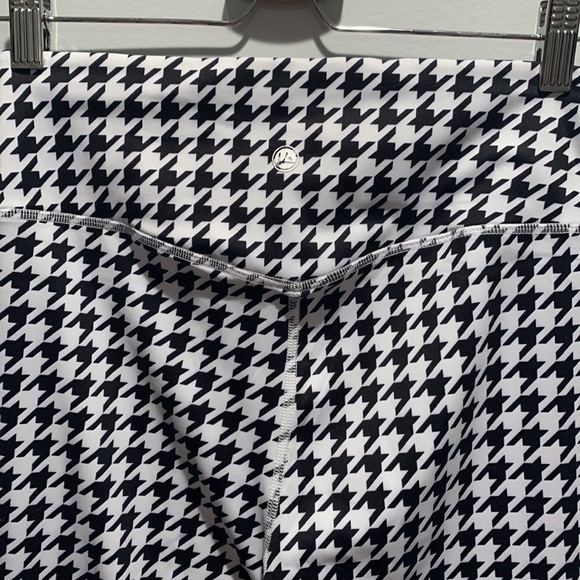 QUEENIEKE Women Yoga Workout Pants Size Small - Picture 5 of 8